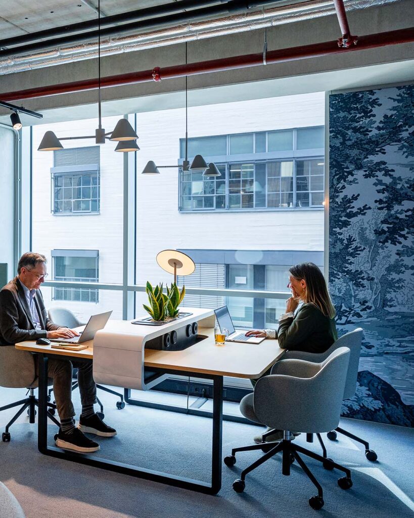 bemax-bejot-flos-vergaderstoel-hushspot-vergadertafe