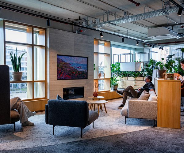 Be-Max-showroom-biophilic-design-kantoorinrichting-biofilia-interieur-kantoorinterieur-kantooroplossing-groen-natuur-projectinrichting-project-kantoorinspiratie-welzijn-kantooromgeving