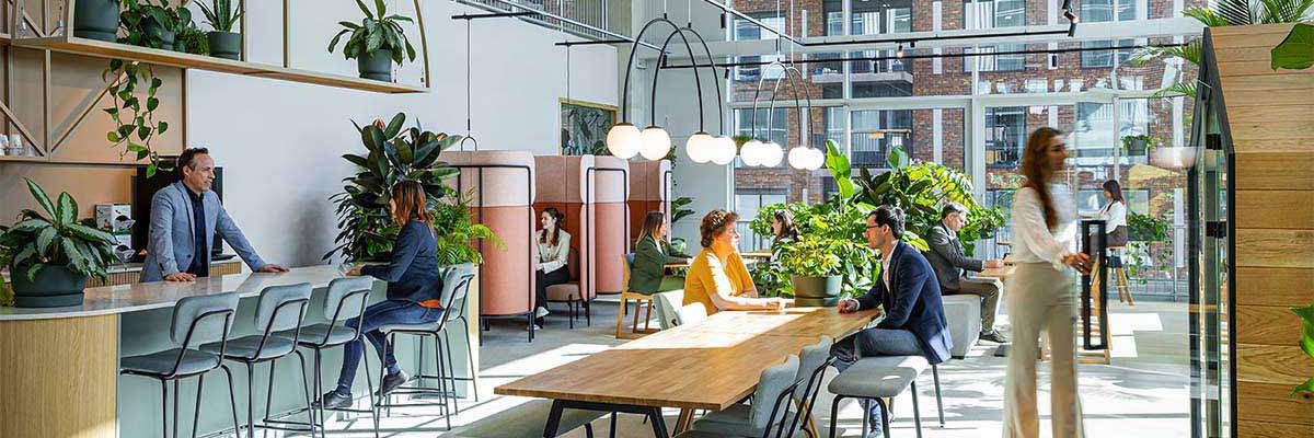 Be-Max-showroom-biophilic-design-kantoorinrichting-biofilia-interieur-kantoorinterieur-kantooroplossing-groen-natuur-projectinrichting-project-kantoorinspiratie-welzijn-kantooromgeving