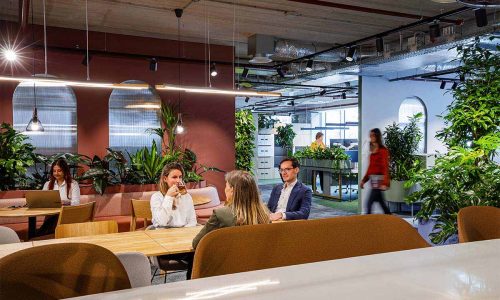 Be-Max-showroom-biophilic-design-kantoorinrichting-biofilia-interieur-kantoorinterieur-kantooroplossing-groen-natuur-projectinrichting-project-kantoorinspiratie-welzijn-kantooromgeving