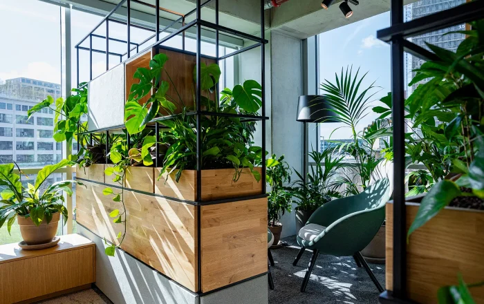 Be-max biophilic design interieur en kantoorinrichting expert in groen en inrichting