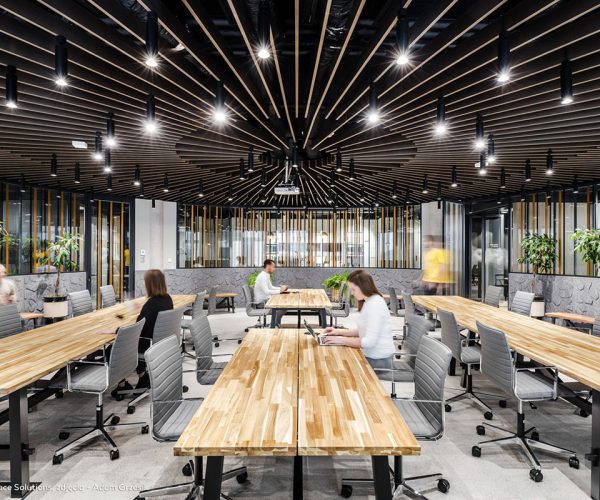 Bejot-Orte-vergaderstoel-kantoorstoel-barstoelen-wachtbank-tafels