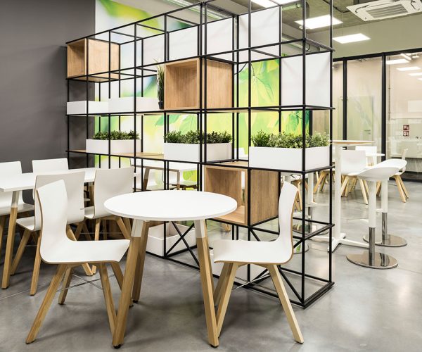 Bejot-Orte-vergaderstoel-kantoorstoel-barstoelen-wachtbank-tafels