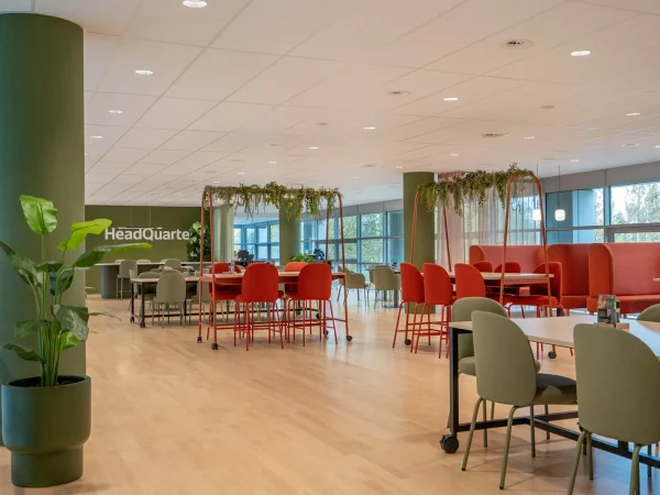 Be-max biophilc design project ontmoetingsplek vergaderruimte biofiel meubilair