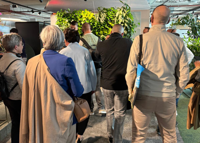 bemax-biophilic-design-interieur-event-natuur-werkomgeving-groen-kantoorinrichting-dutch-design-week-ddw-2024-tour-gemeente-eindhoven-showroom