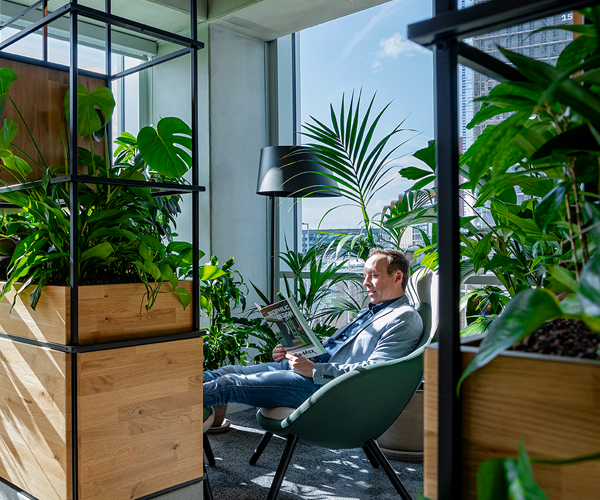 bejot-saar-kast-biophilic-design-jungle-room-natuur-groen-showroom-bezoek