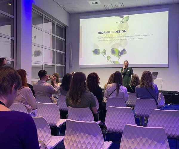 be-max-biophilic-design-human-capital-expo-beurs-evenementenhal-gorinchem-biofilie-kantoorinrichting-interieur